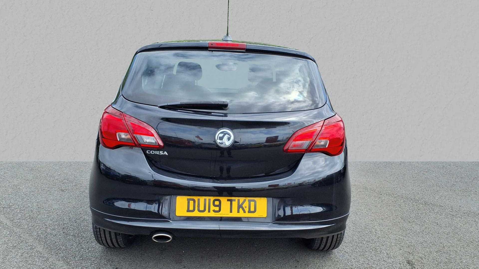 Main listing image - Vauxhall Corsa