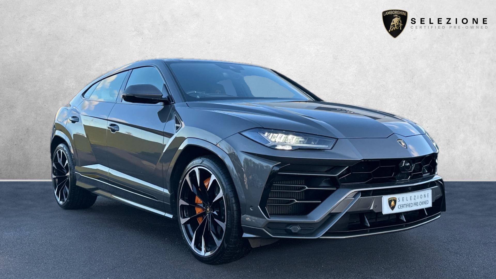 Main listing image - Lamborghini Urus