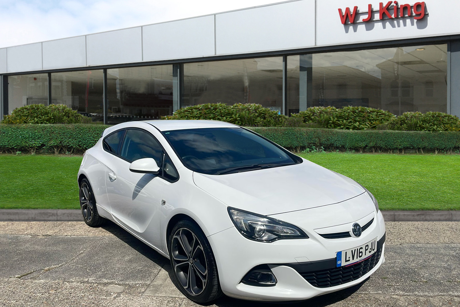 Main listing image - Vauxhall Astra GTC