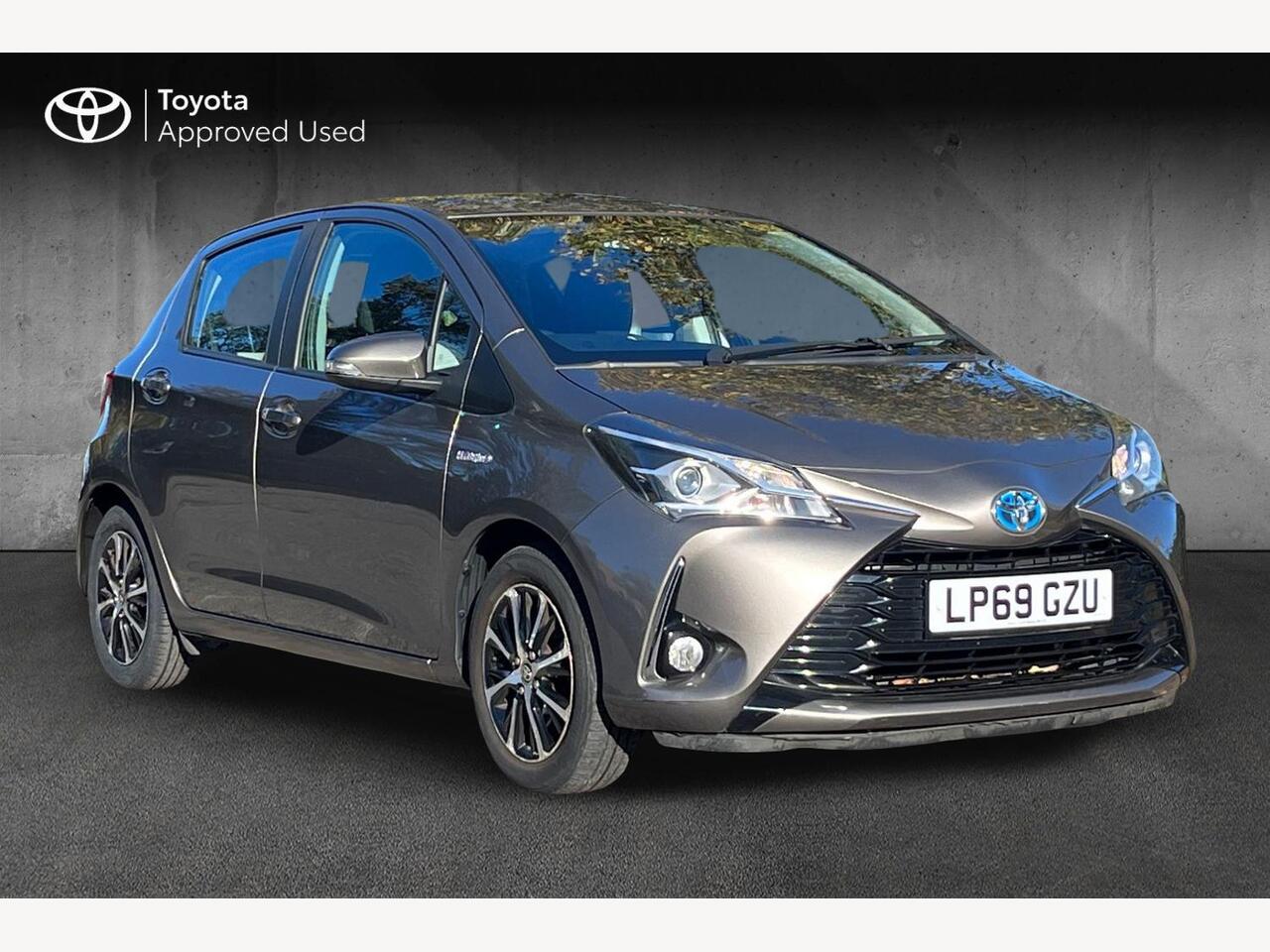Main listing image - Toyota Yaris