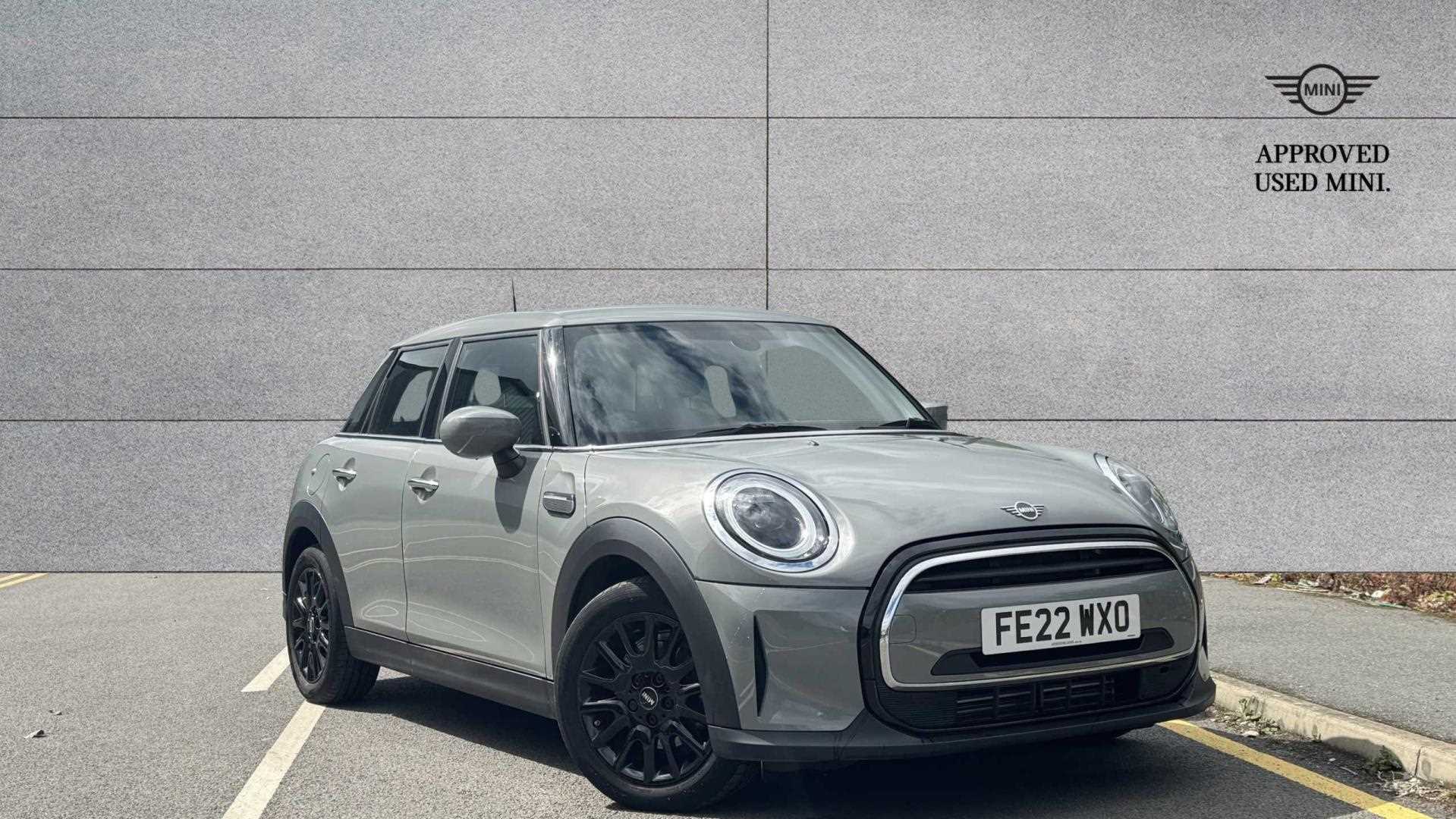 Main listing image - MINI Hatchback 5dr