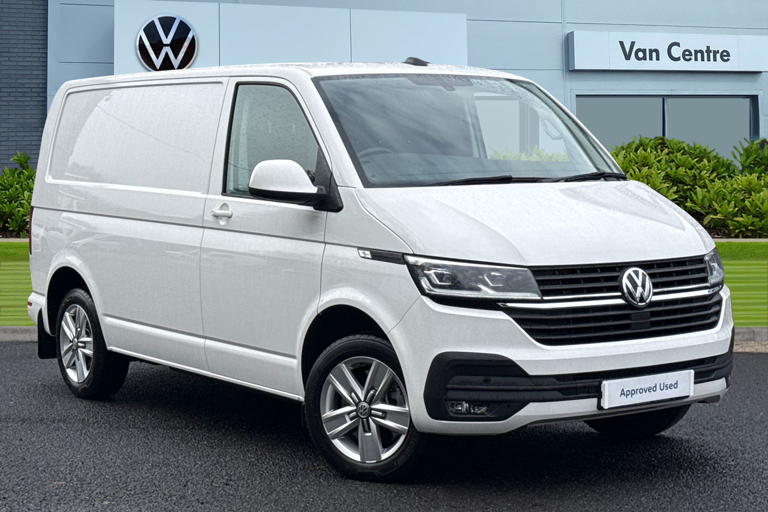Main listing image - Volkswagen Transporter