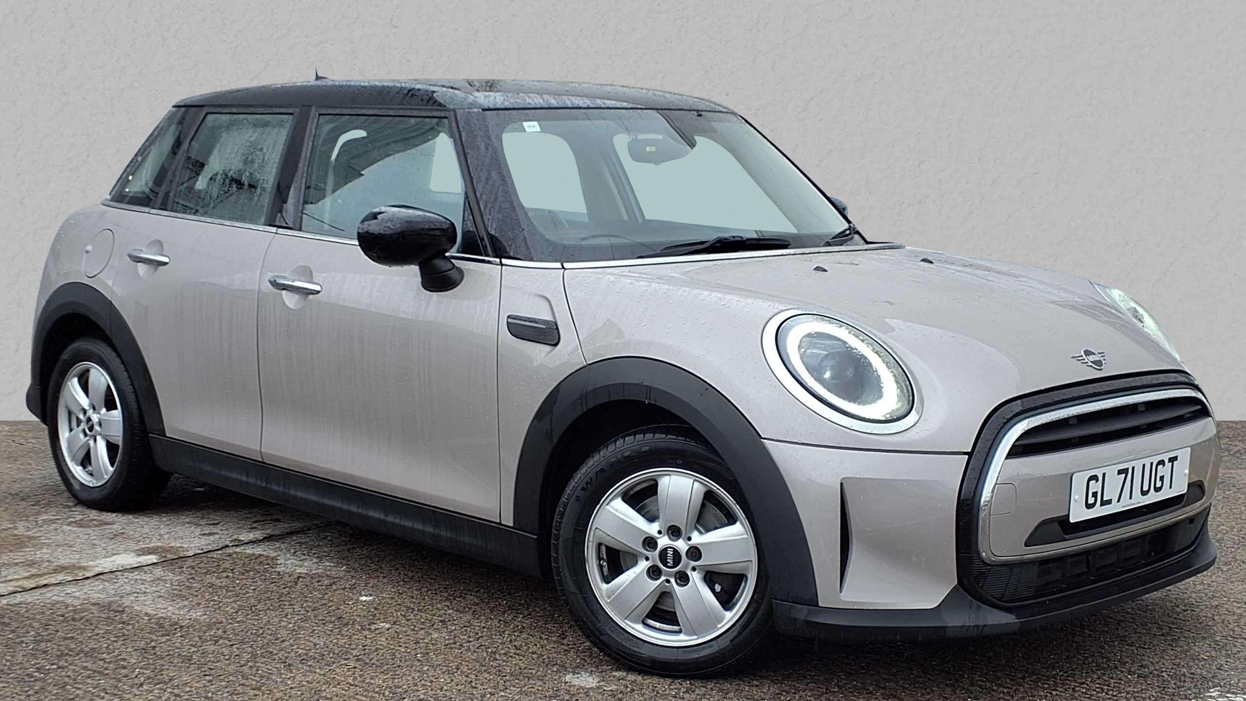 Main listing image - MINI Hatchback 5dr