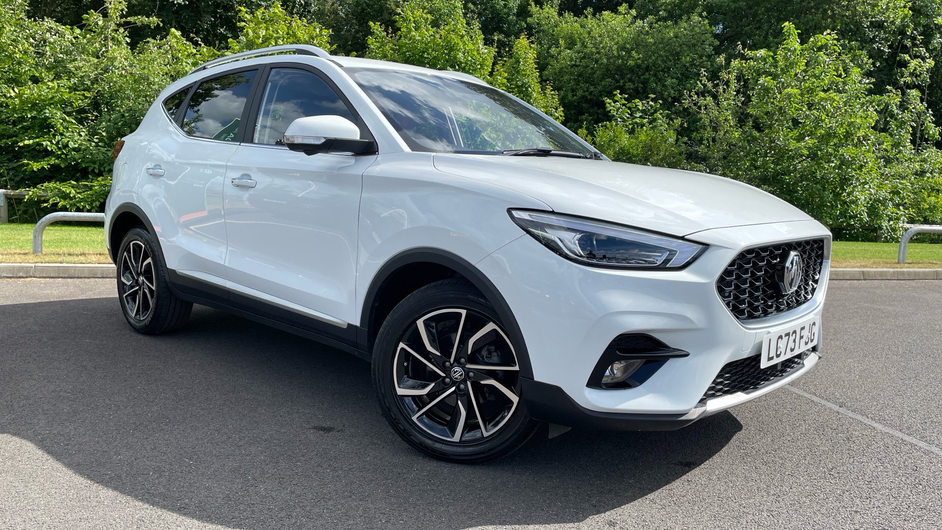 Main listing image - MG ZS