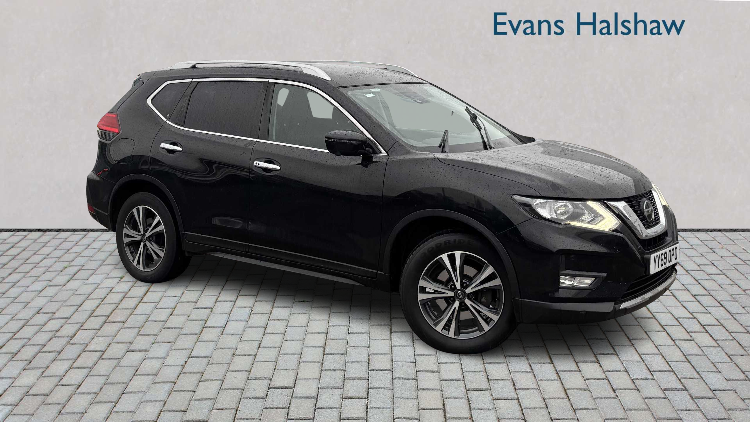 Main listing image - Nissan X-Trail