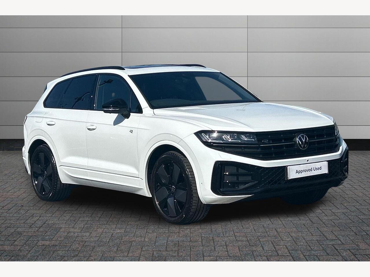Main listing image - Volkswagen Touareg