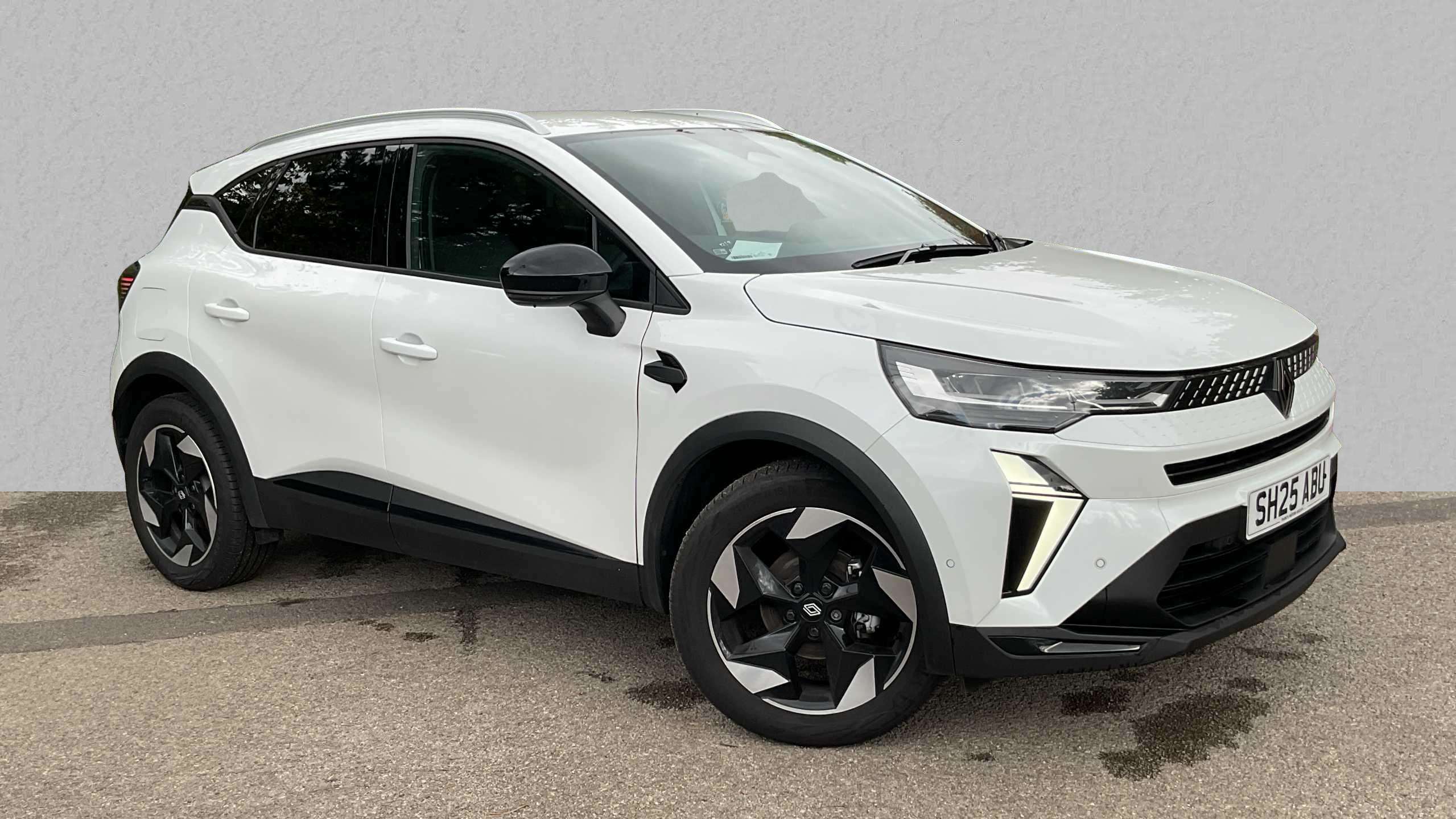 Main listing image - Renault Captur