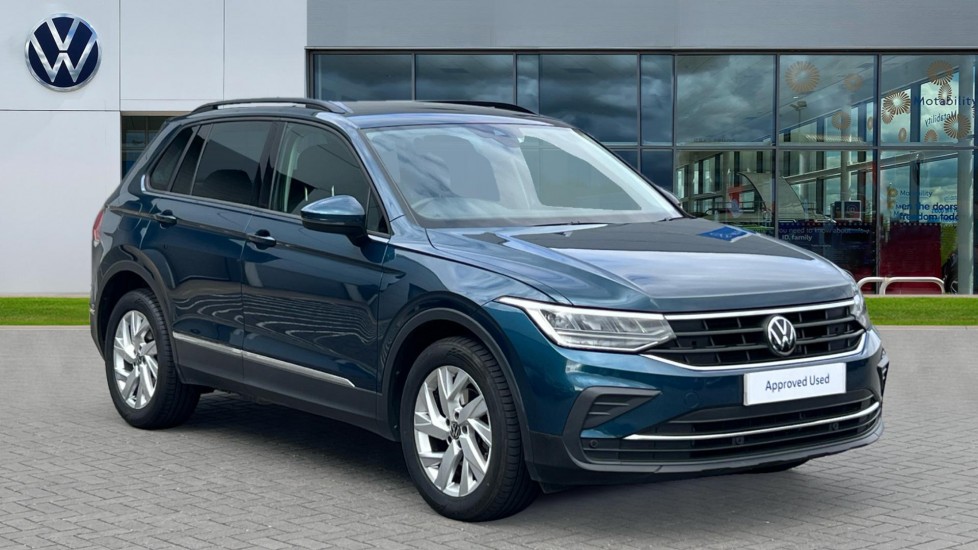 Main listing image - Volkswagen Tiguan
