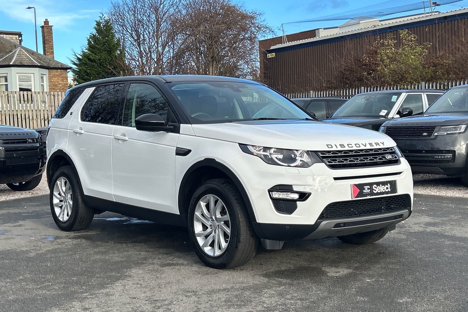 Main listing image - Land Rover Discovery Sport