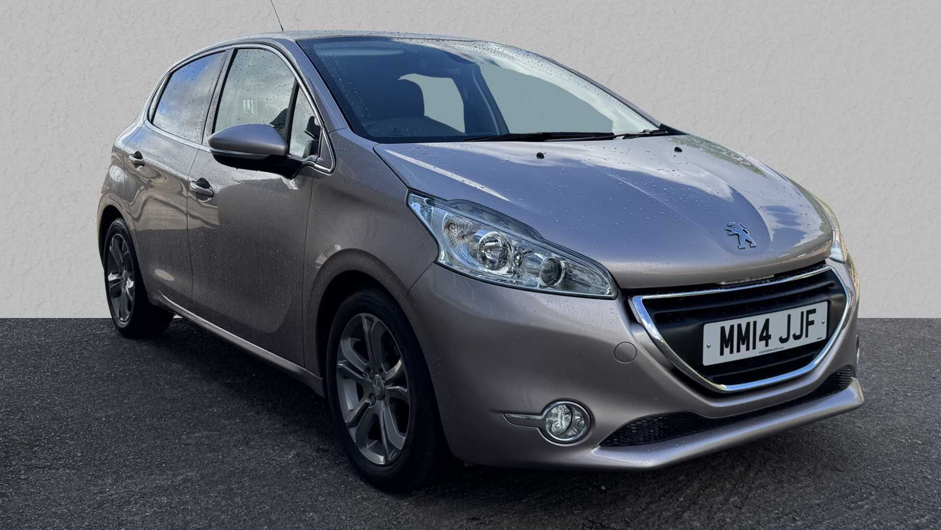 Main listing image - Peugeot 208