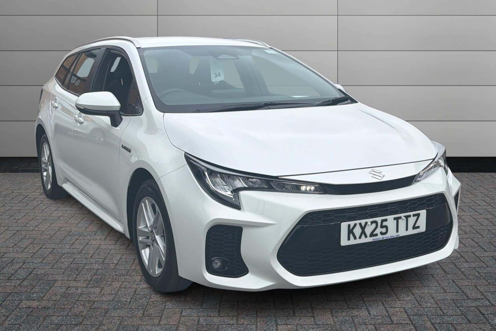 Main listing image - Suzuki Swace