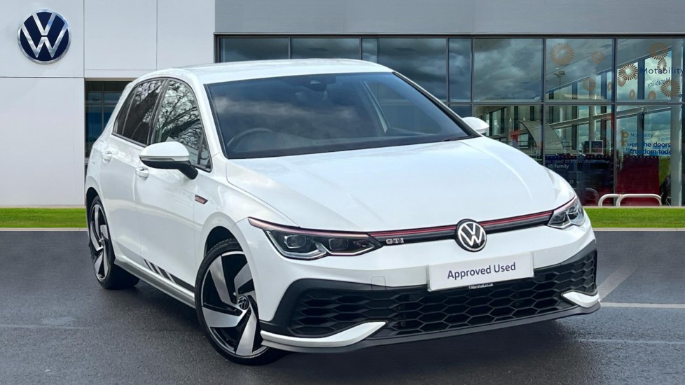 Main listing image - Volkswagen Golf