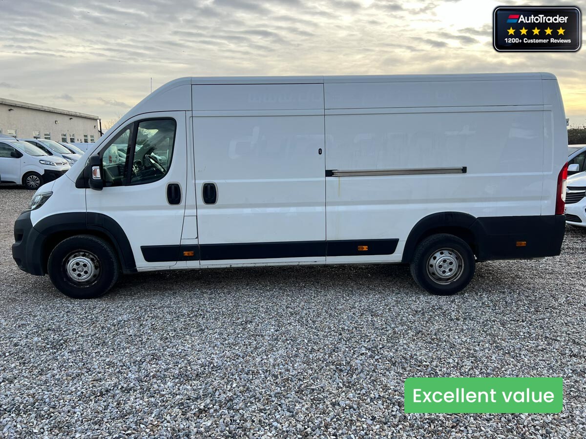 Main listing image - Peugeot Boxer