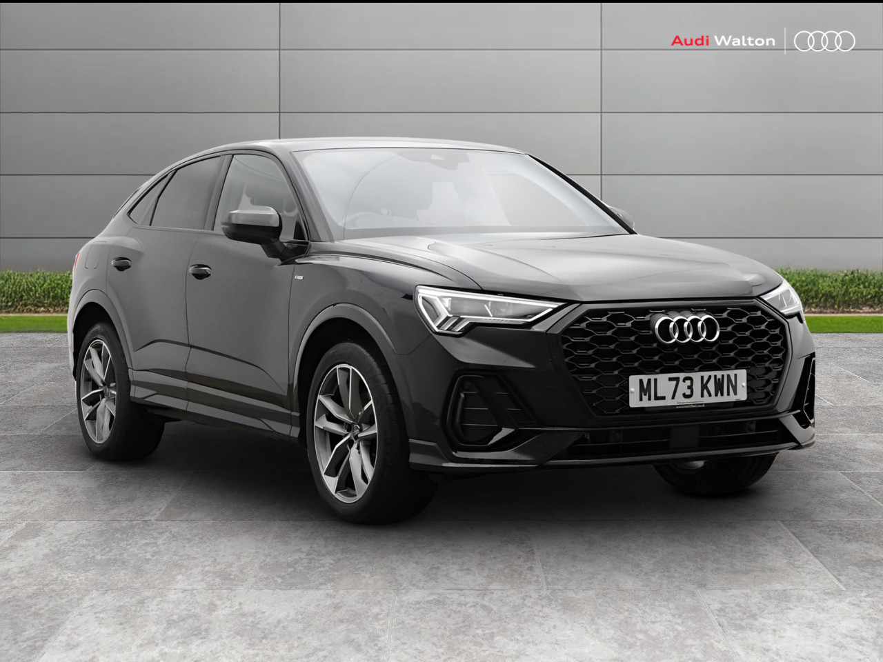 Main listing image - Audi Q3