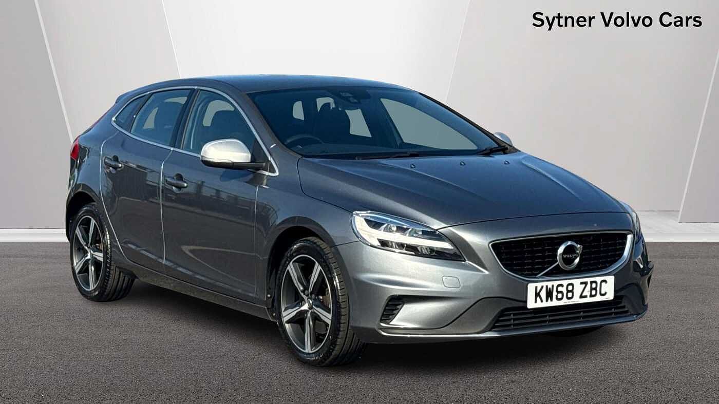 Main listing image - Volvo V40