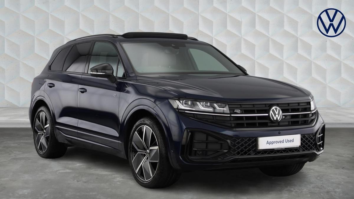 Main listing image - Volkswagen Touareg