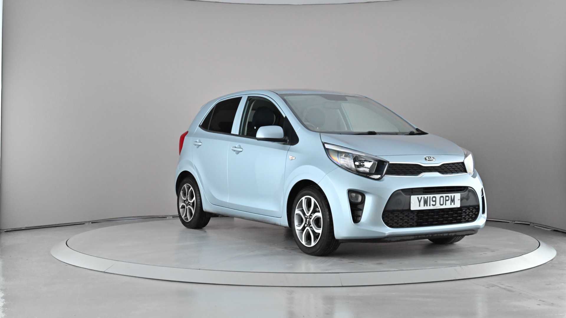 Main listing image - Kia Picanto