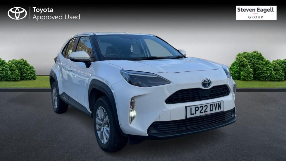 Main listing image - Toyota Yaris Cross