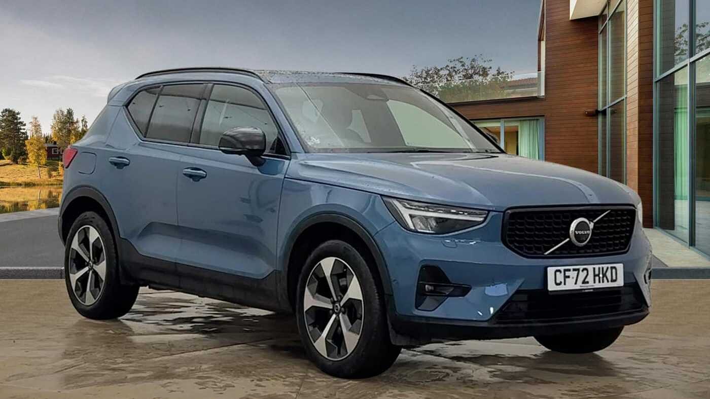 Main listing image - Volvo XC40