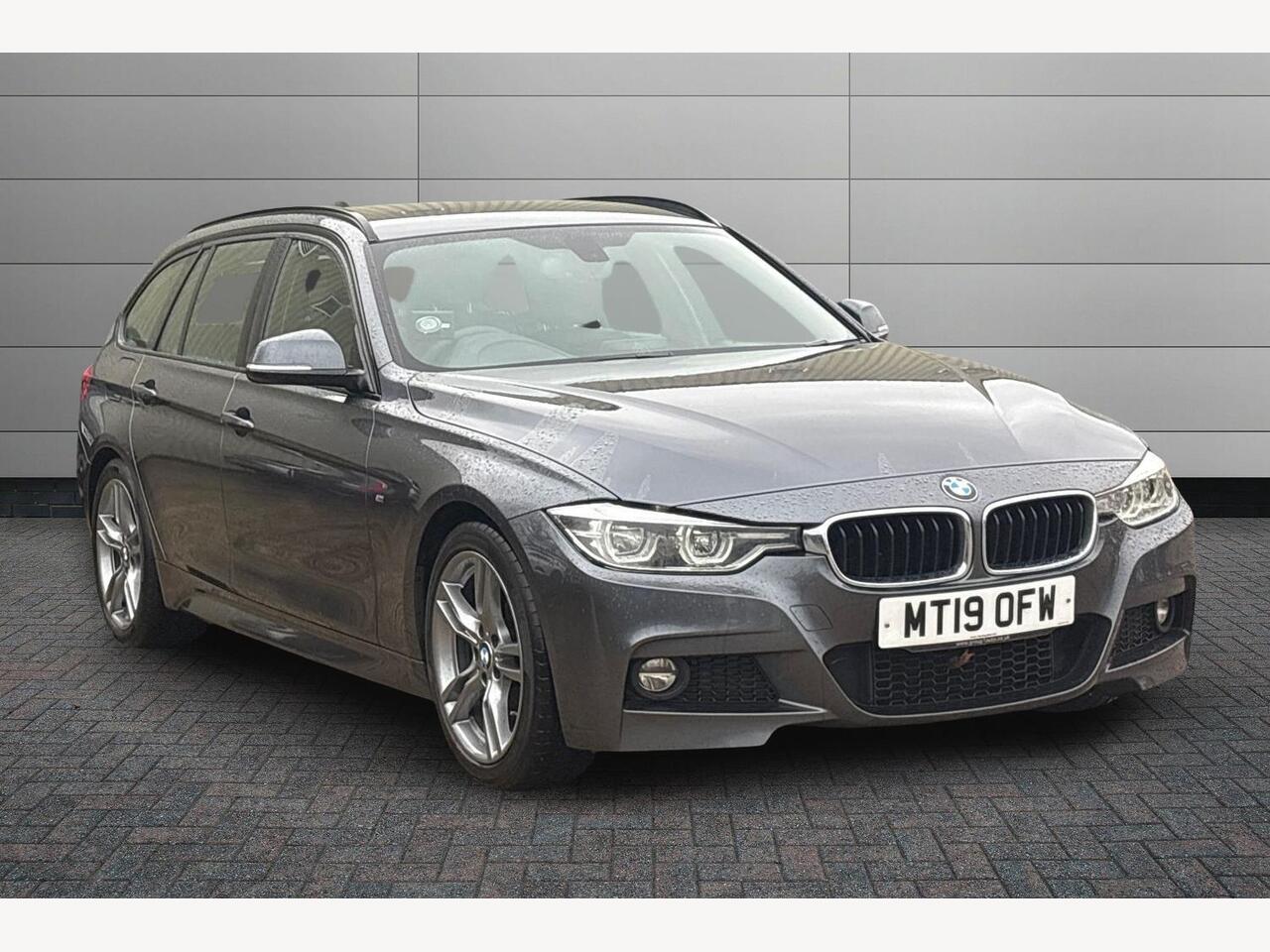 Main listing image - BMW 3 Series Touring