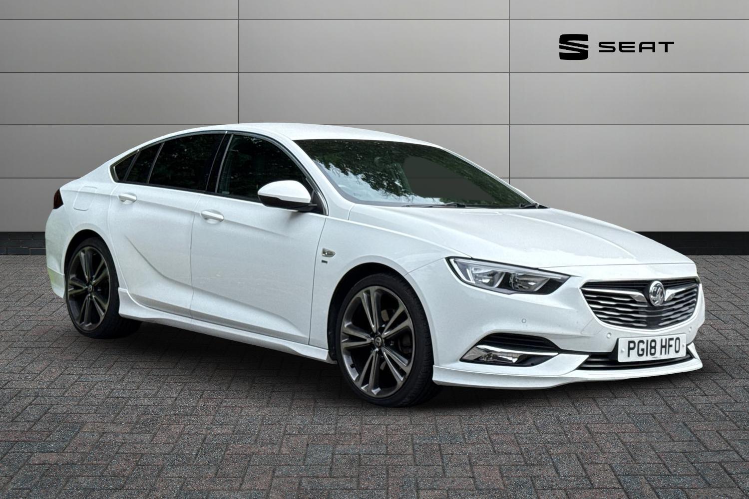 Main listing image - Vauxhall Insignia