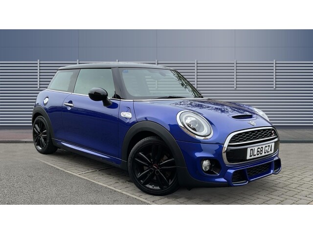 Main listing image - MINI Hatchback