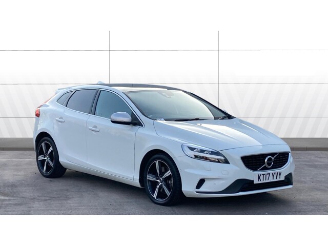 Main listing image - Volvo V40