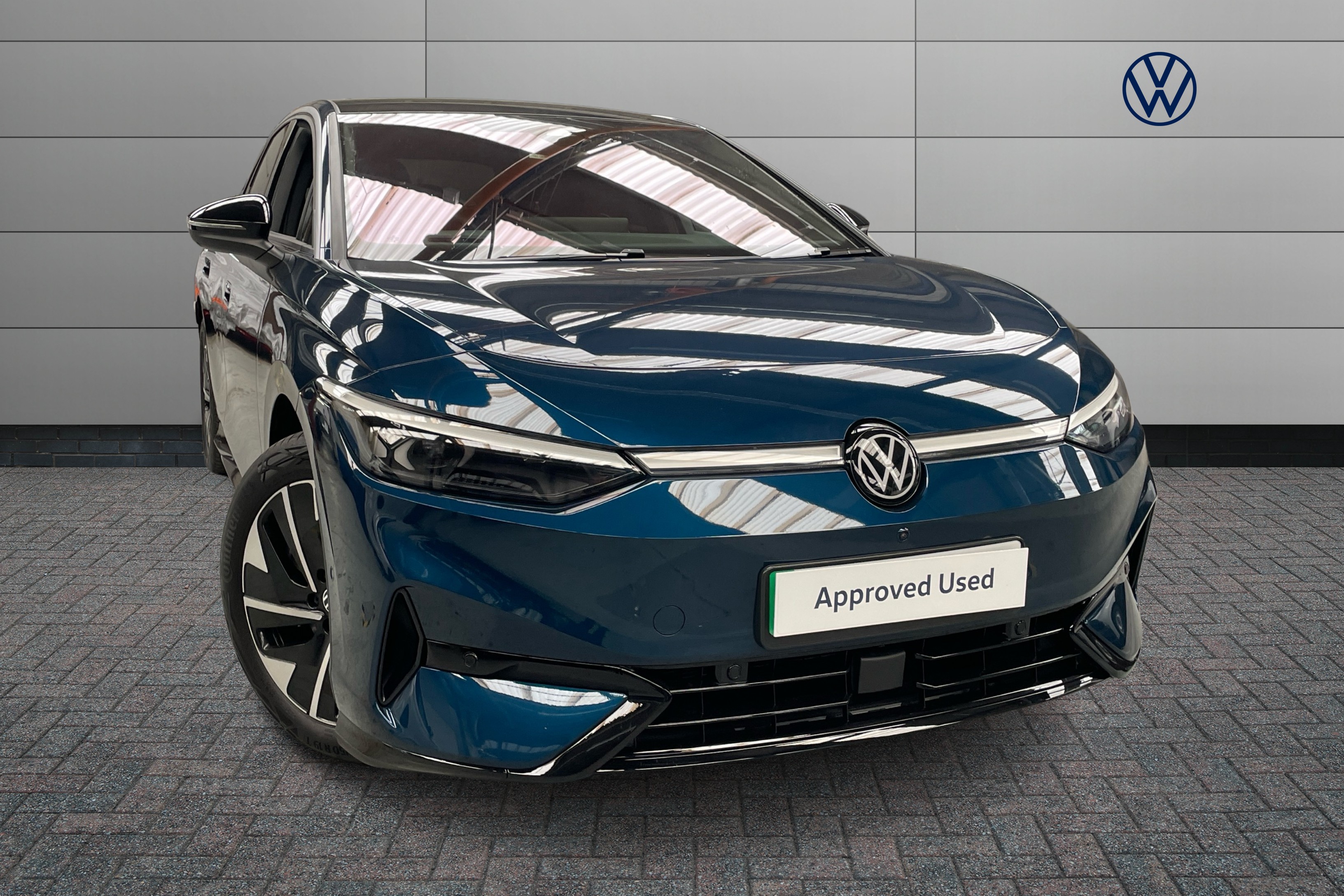 Main listing image - Volkswagen ID.7