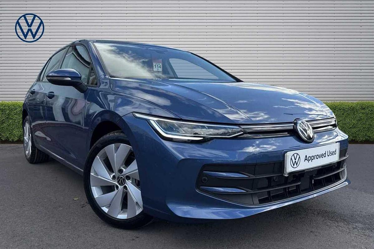 Main listing image - Volkswagen Golf