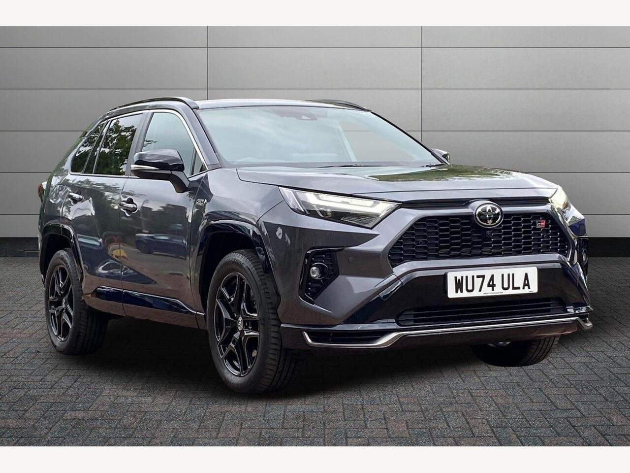 Main listing image - Toyota RAV4