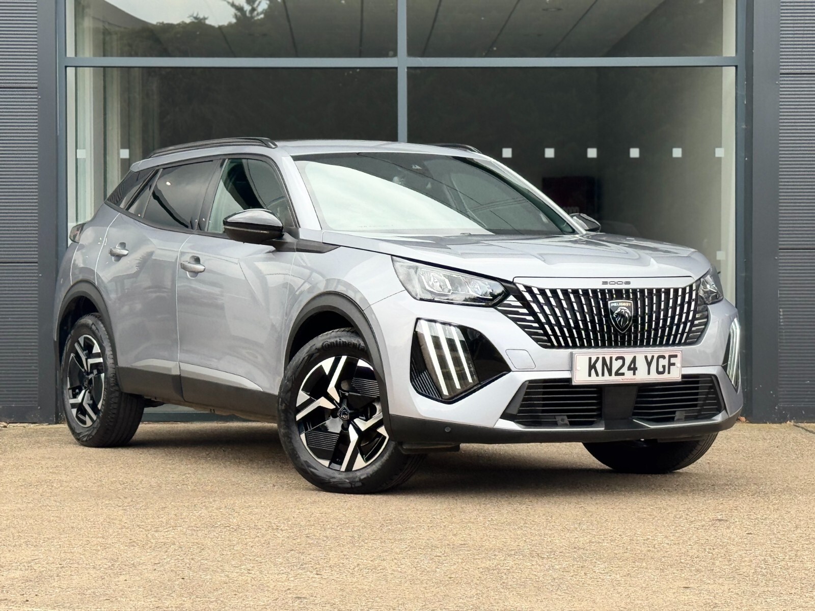 Main listing image - Peugeot 2008