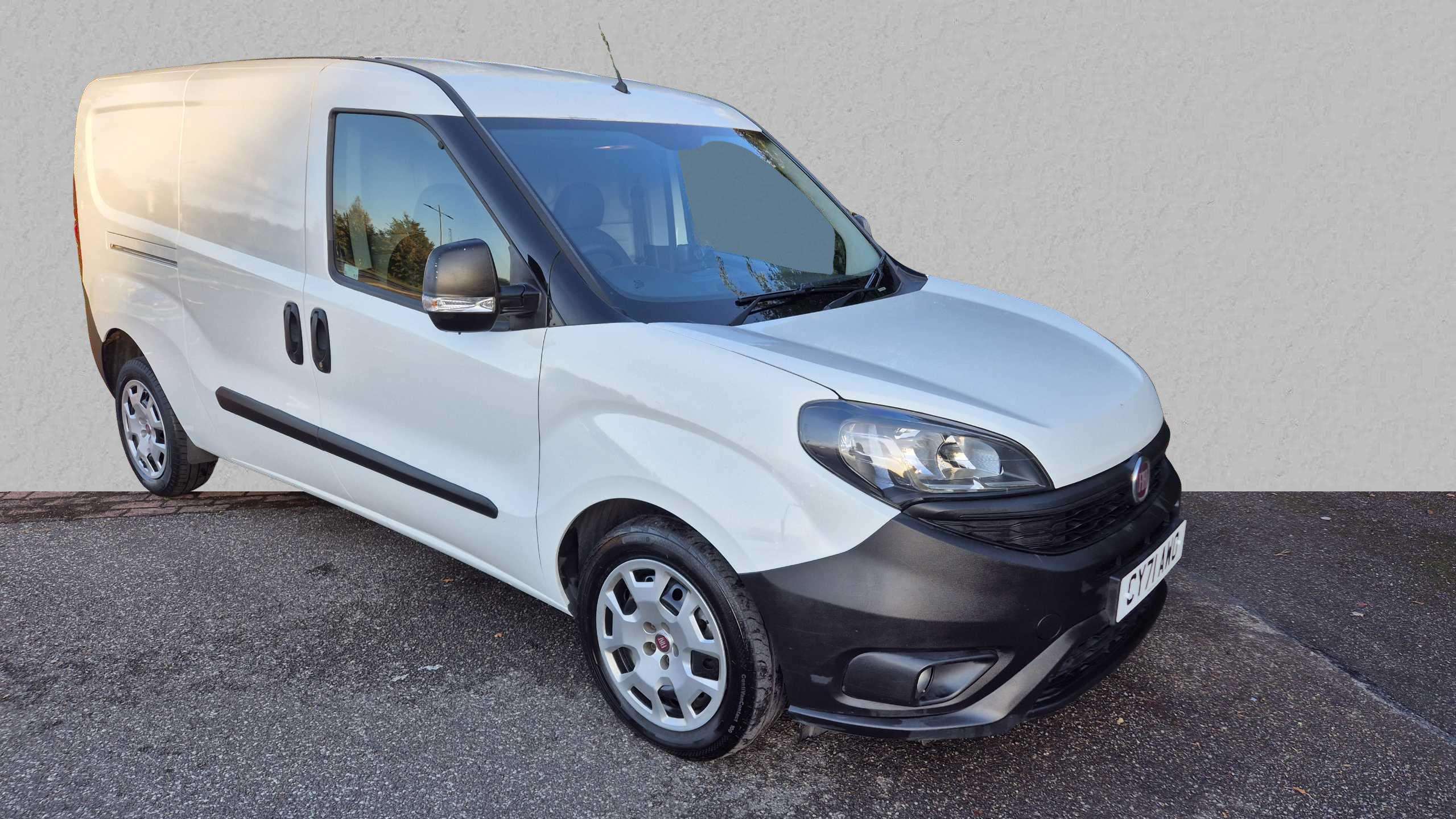 Main listing image - Fiat Doblo