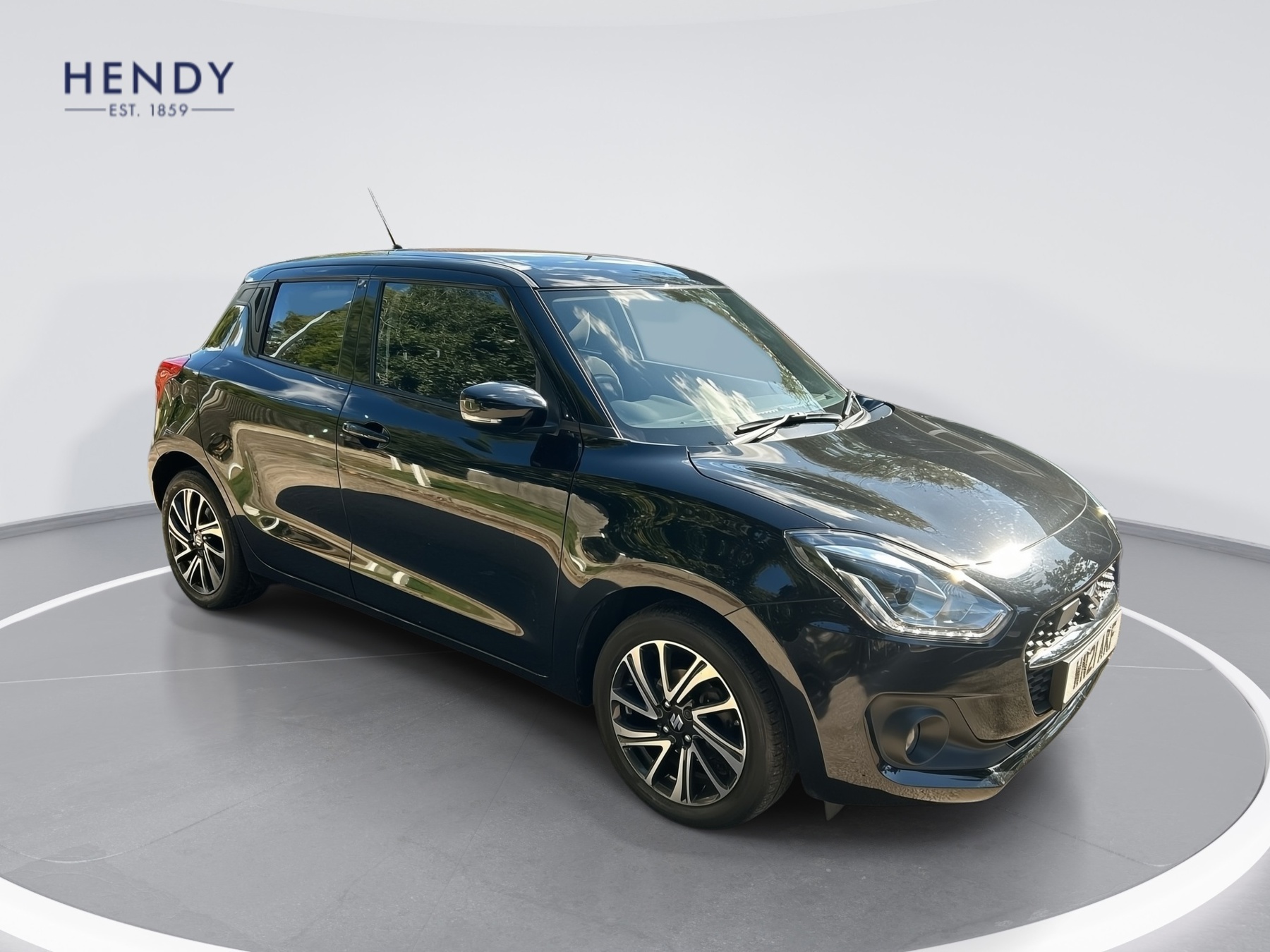 Main listing image - Suzuki Swift