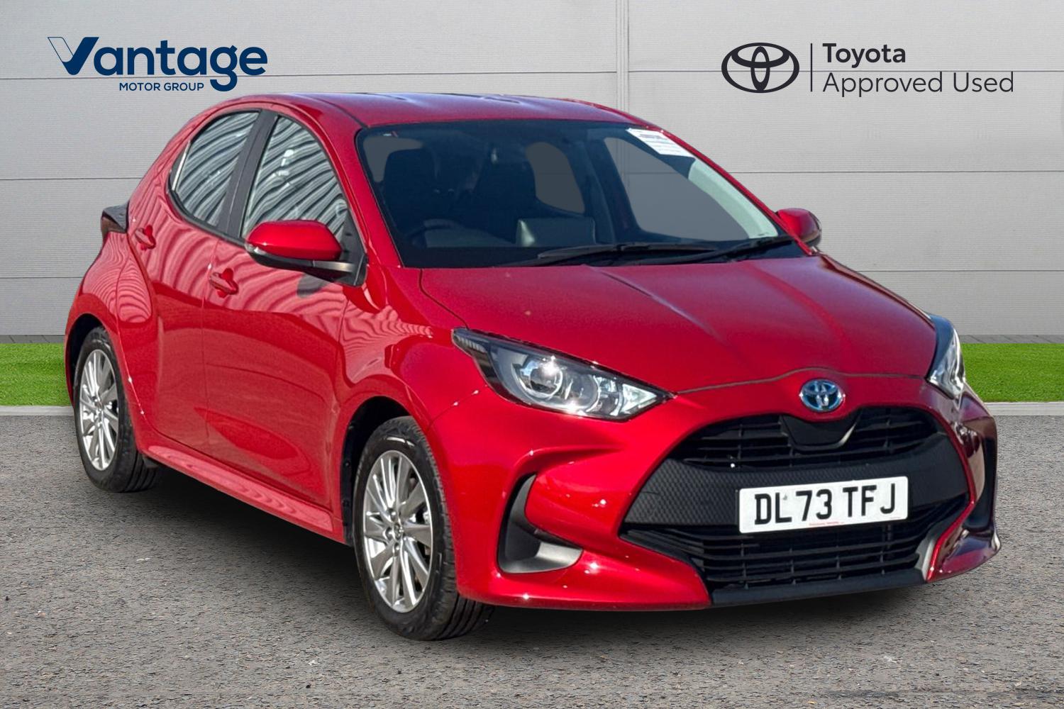 Main listing image - Toyota Yaris