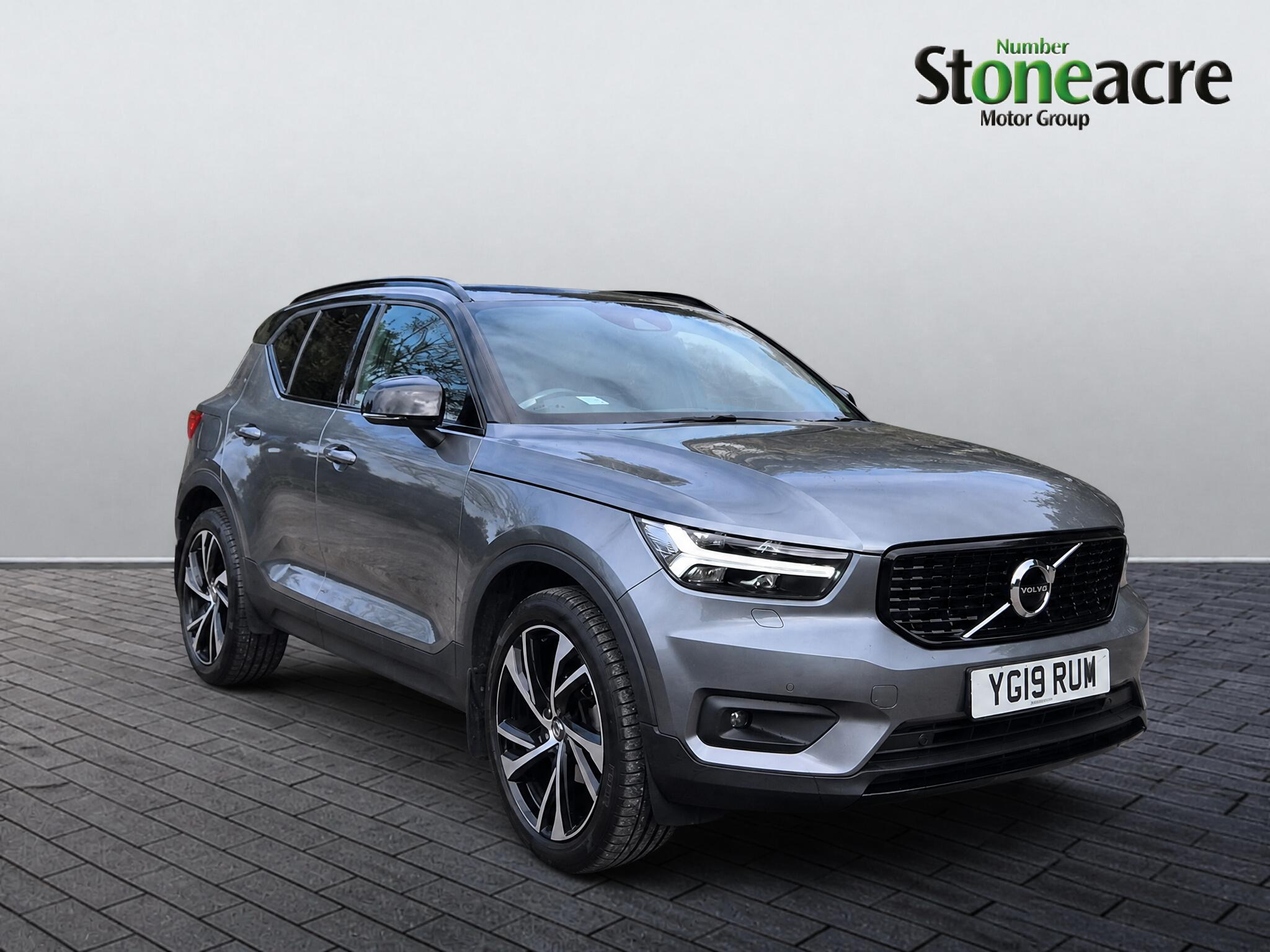 Main listing image - Volvo XC40