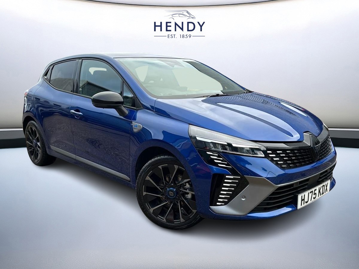 Main listing image - Renault Clio