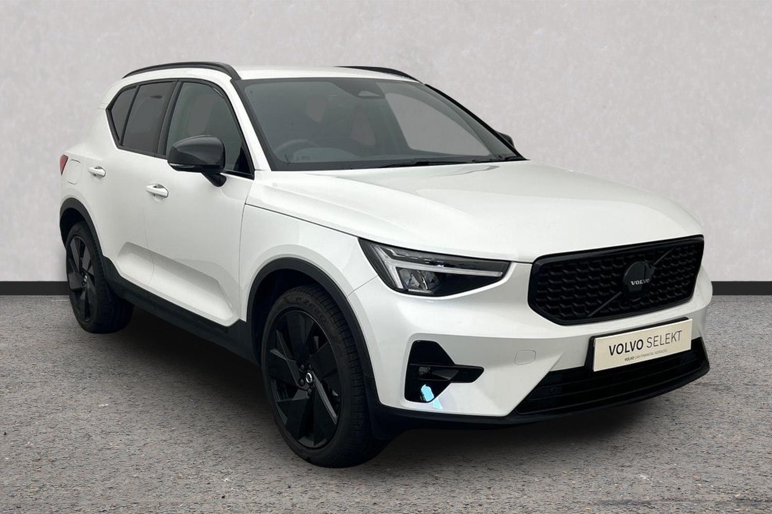 Main listing image - Volvo XC40