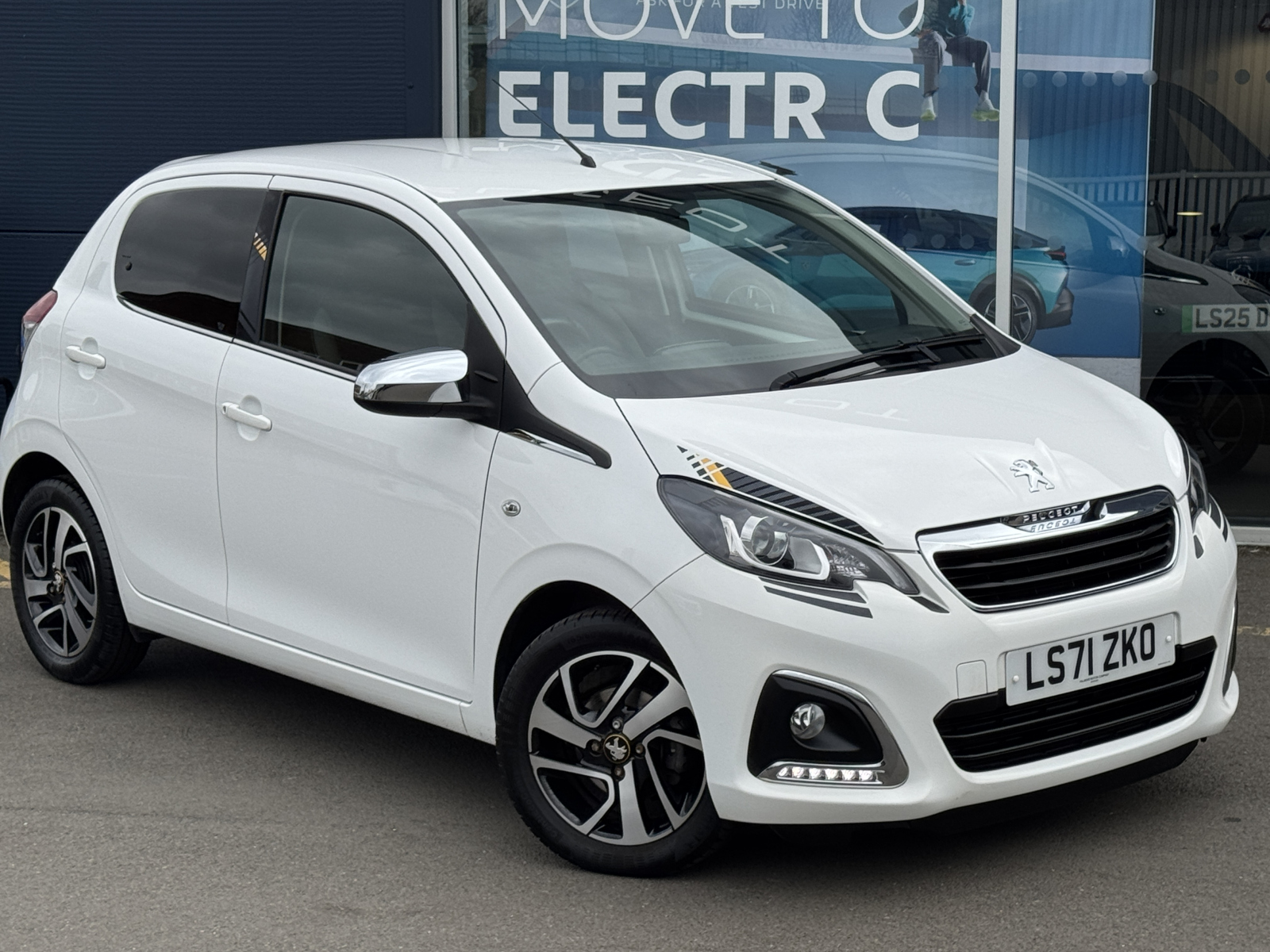 Main listing image - Peugeot 108