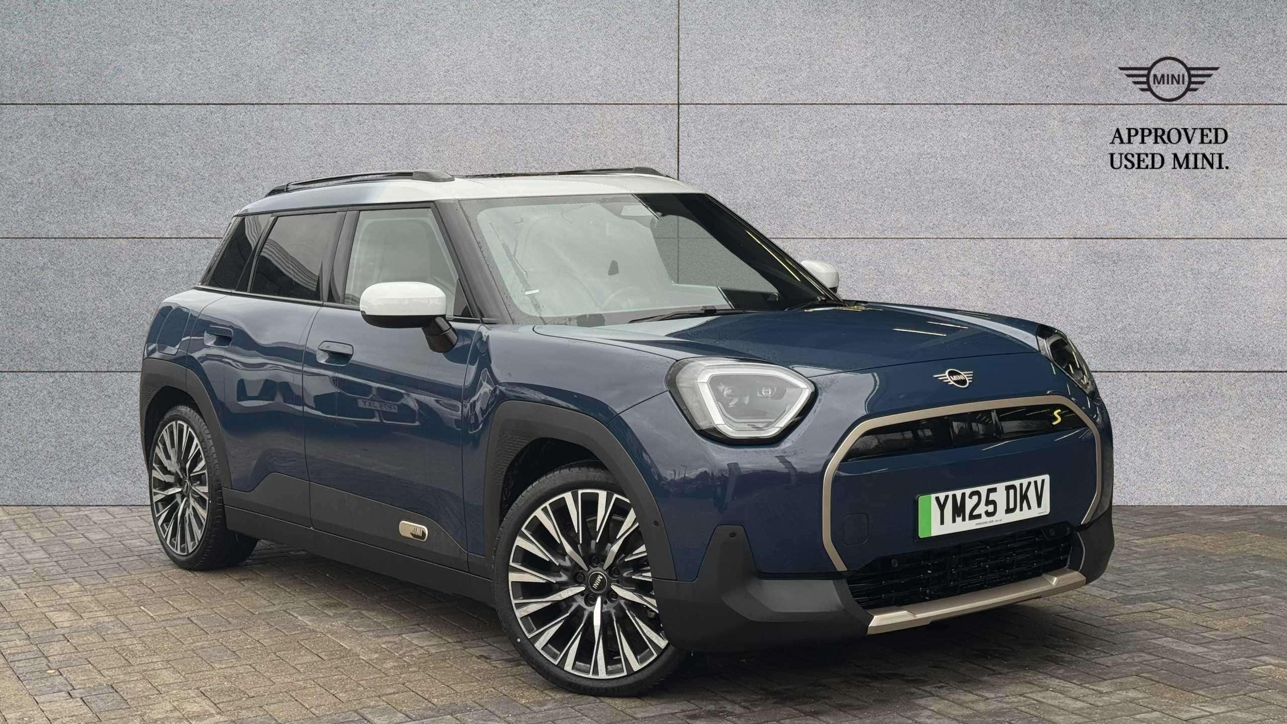 Main listing image - MINI Electric