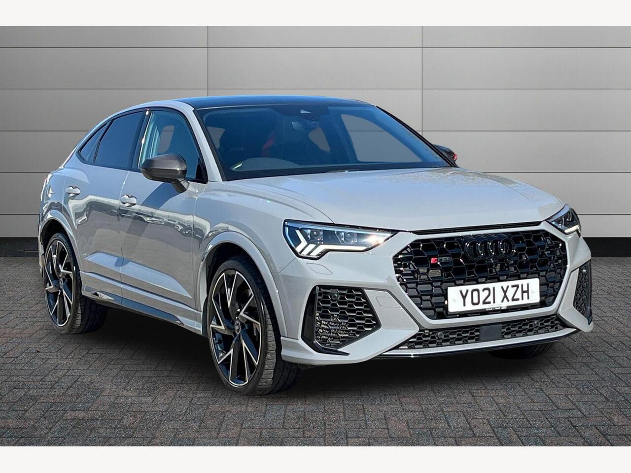 Main listing image - Audi RS Q3