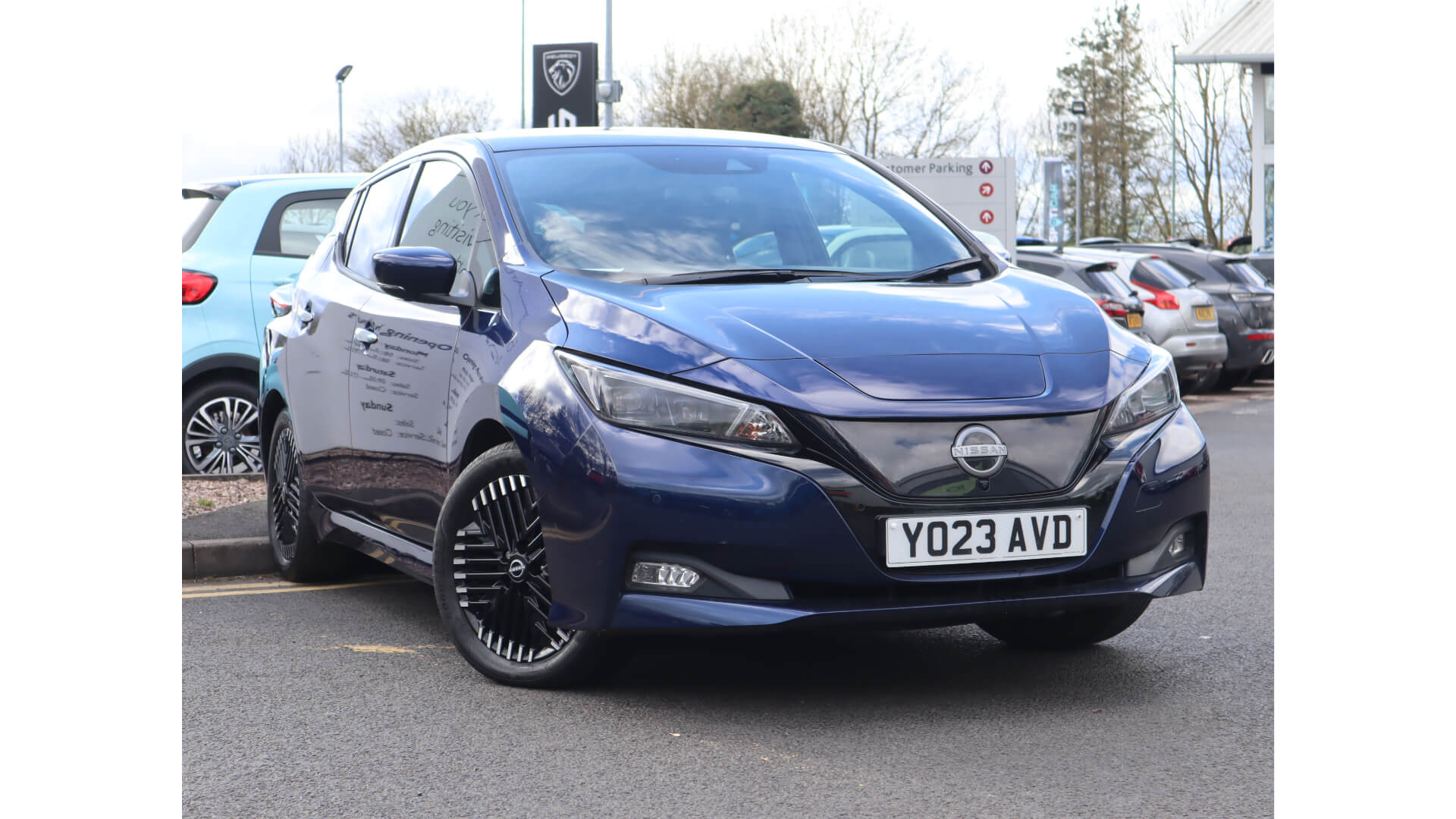 Main listing image - Nissan Leaf