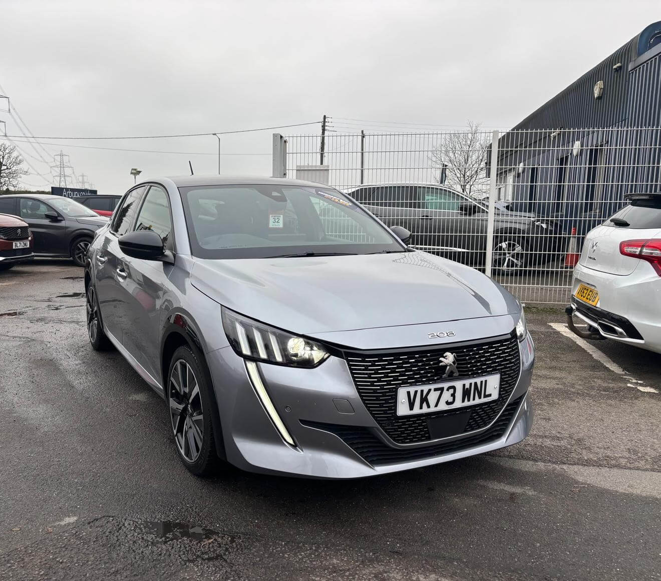 Main listing image - Peugeot 208