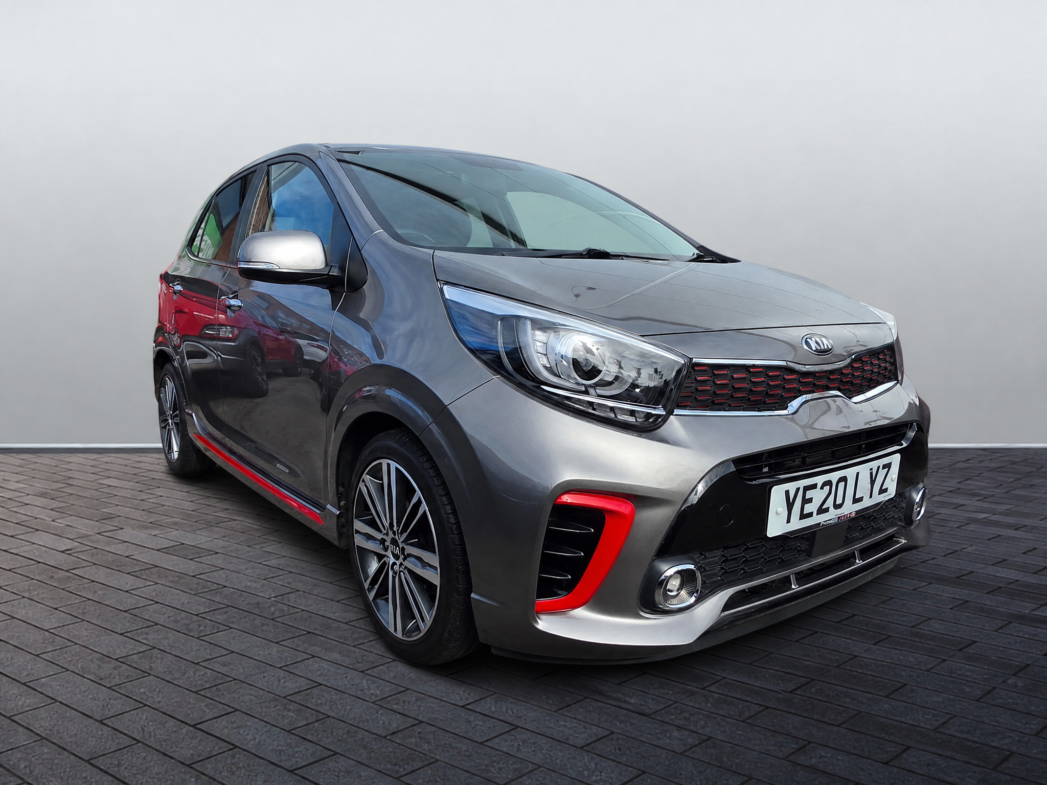 Main listing image - Kia Picanto
