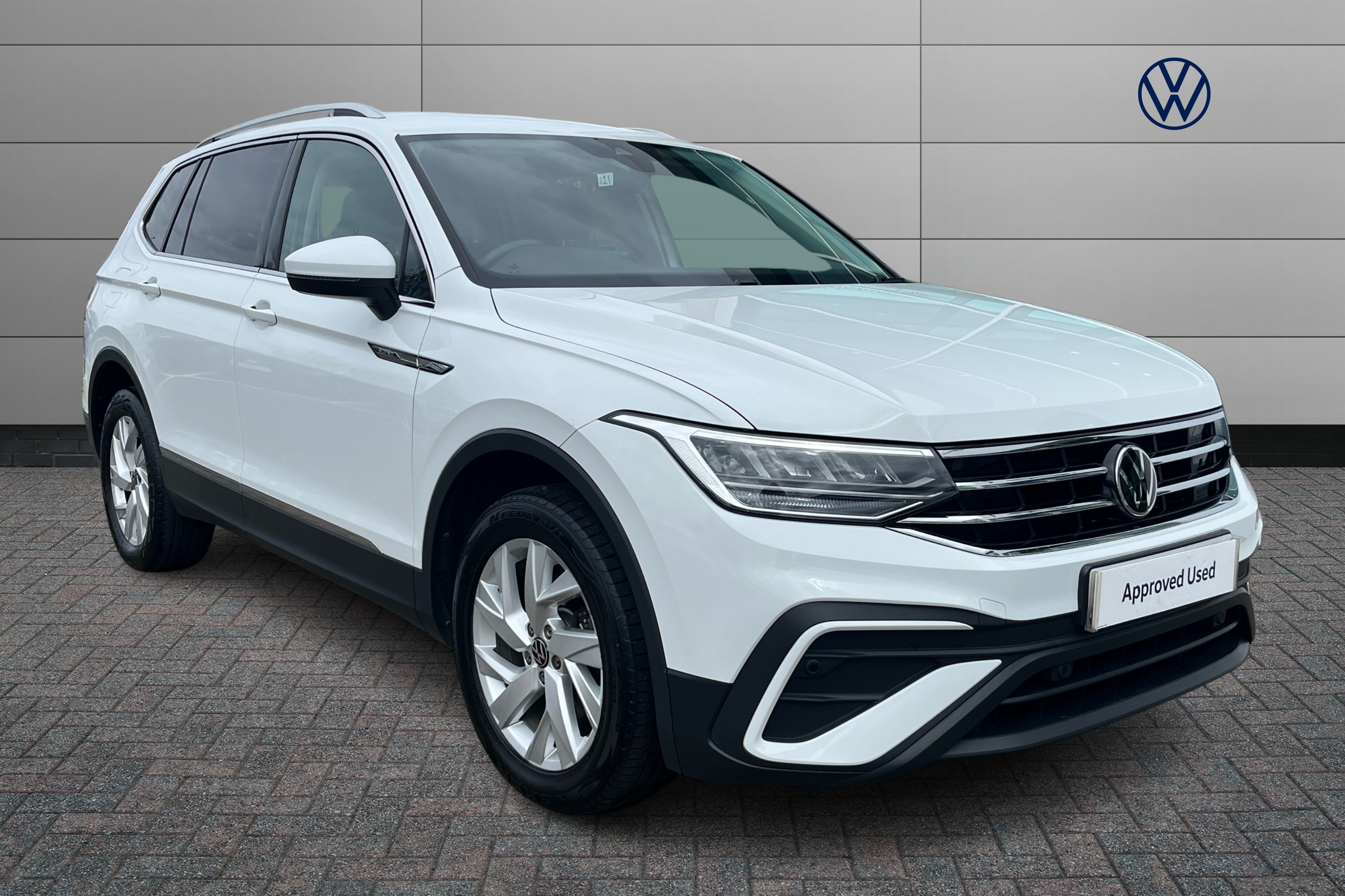 Main listing image - Volkswagen Tiguan Allspace