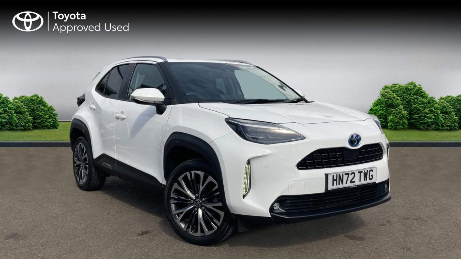 Main listing image - Toyota Yaris Cross