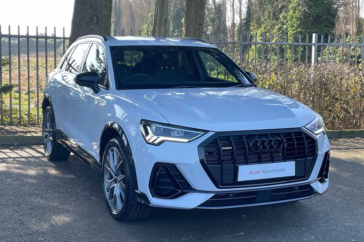 Main listing image - Audi Q3