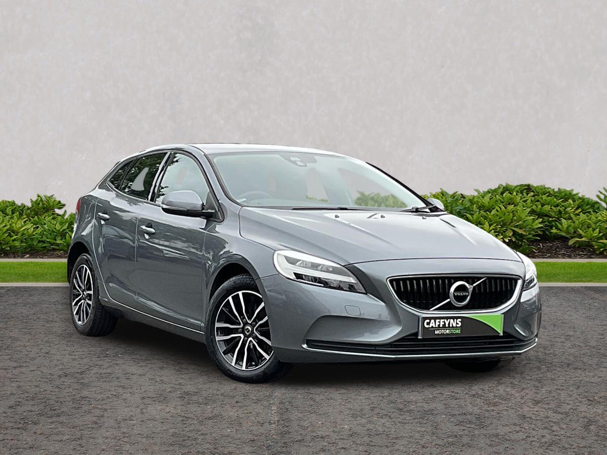 Main listing image - Volvo V40