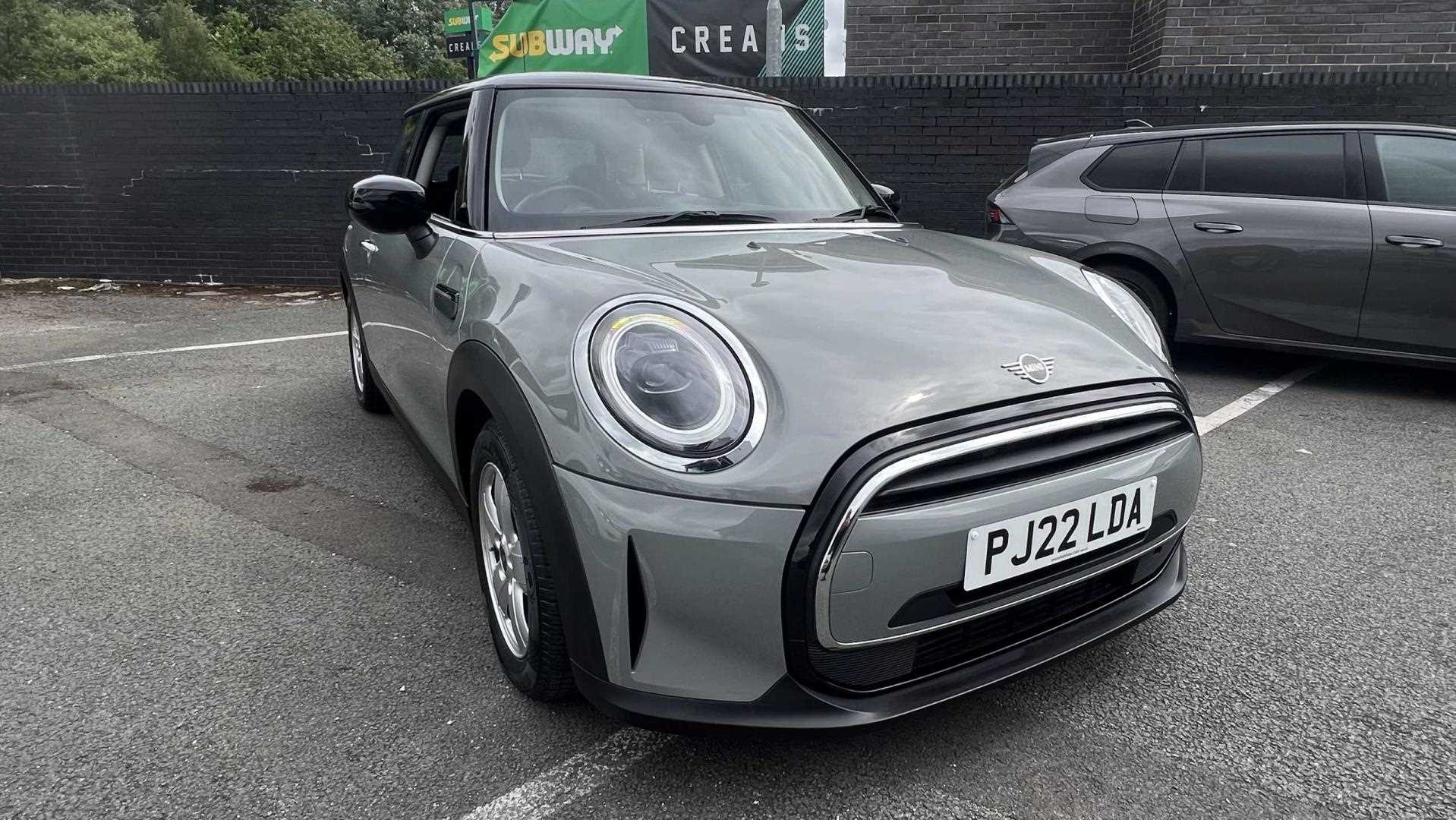 Main listing image - MINI Hatchback