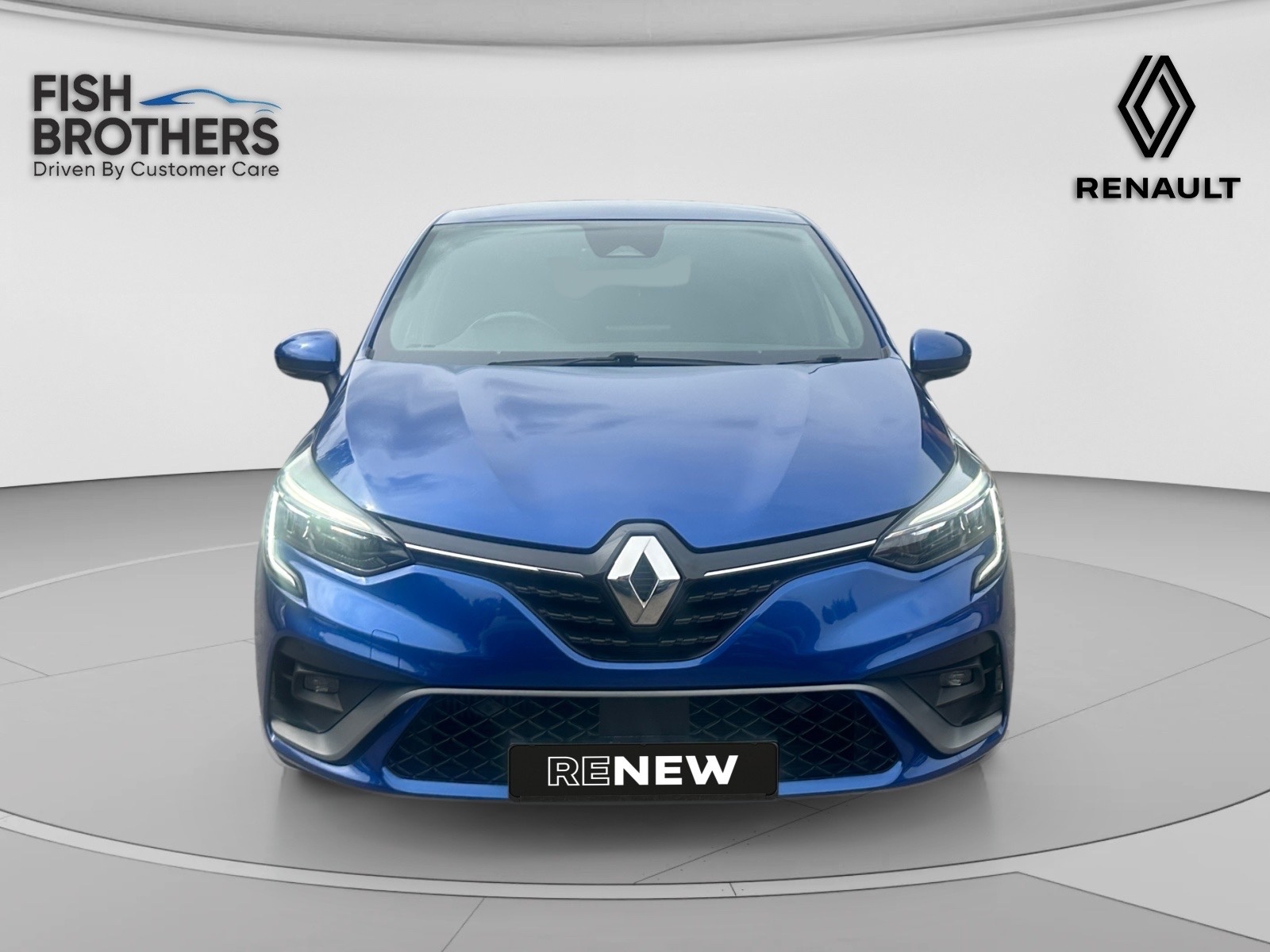 Main listing image - Renault Clio