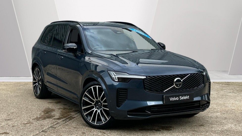 Main listing image - Volvo XC90